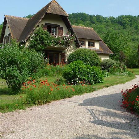 Maison D'Hotes Les Coquelicots จีแวร์นี ภายนอก รูปภาพ