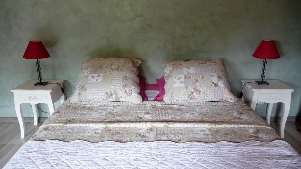 Maison D'Hotes Les Coquelicots จีแวร์นี ภายนอก รูปภาพ