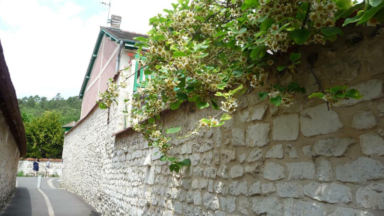 Maison D'Hotes Les Coquelicots จีแวร์นี ภายนอก รูปภาพ
